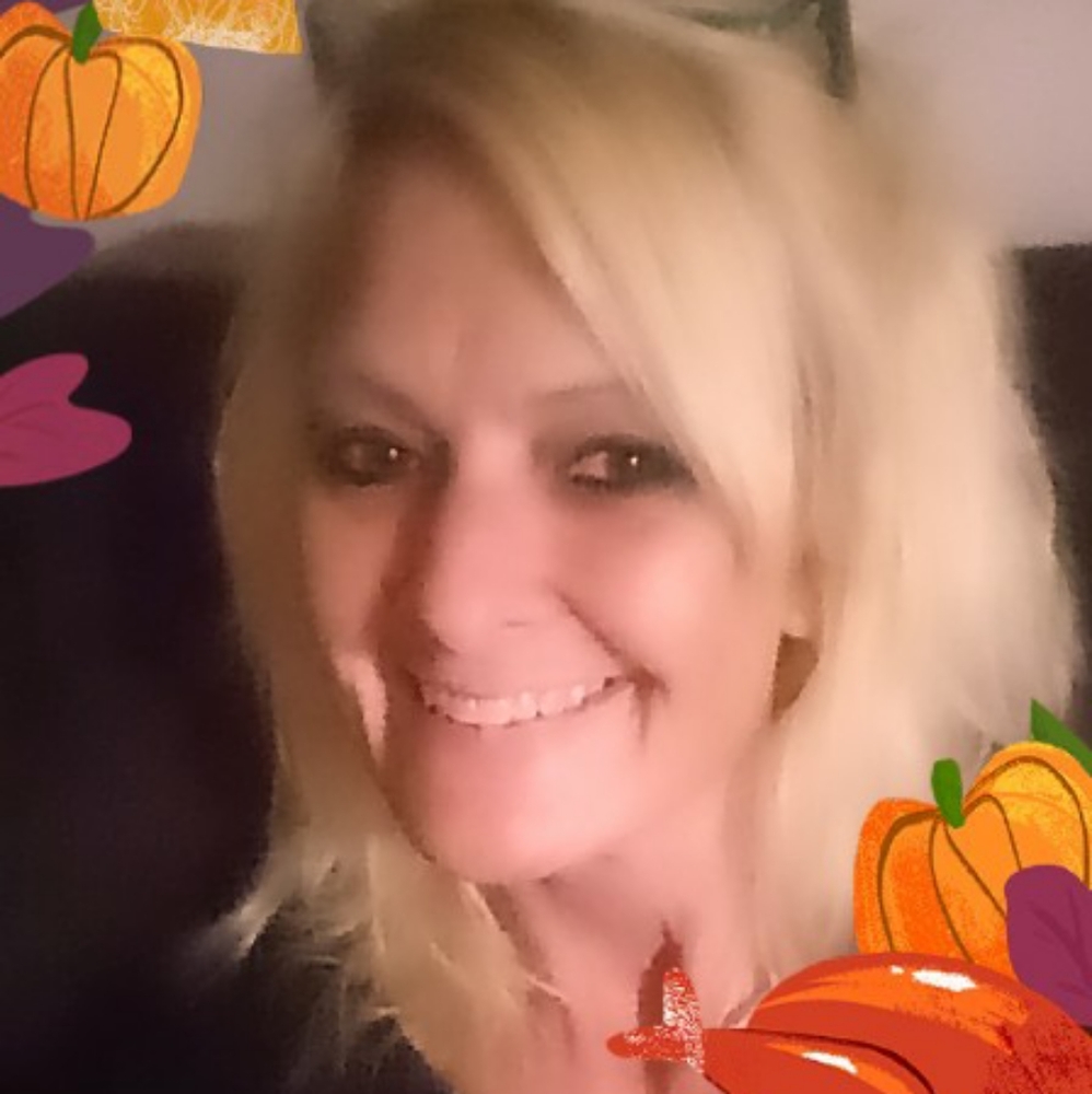 Meet your Posher, Carrie